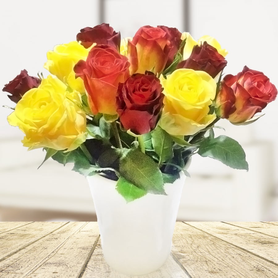 15 Rosen Geschenkset inklusive Vase