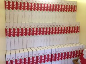 Viele Kartons einzelne Rose