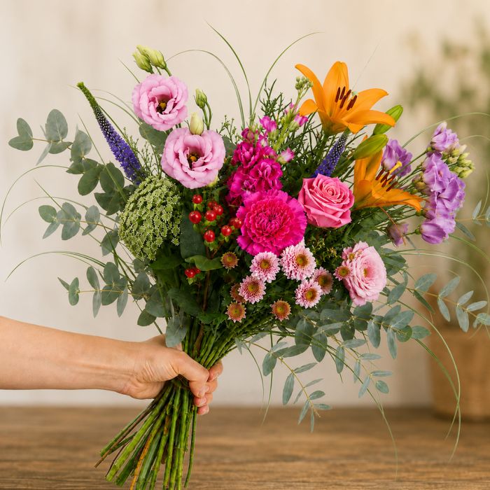 Bunter Blumenstrauß, leicht und farbenfroh