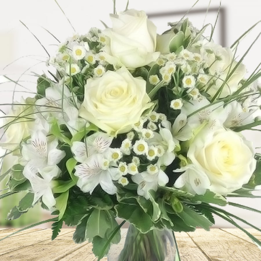 Premium Blumenstrauß weiße Rosen