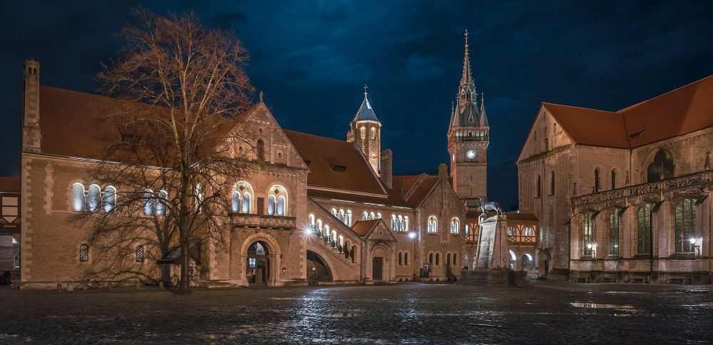 Burgplatz in Braunschweig als Stadtmotiv f&uuml;r den Blumenversand